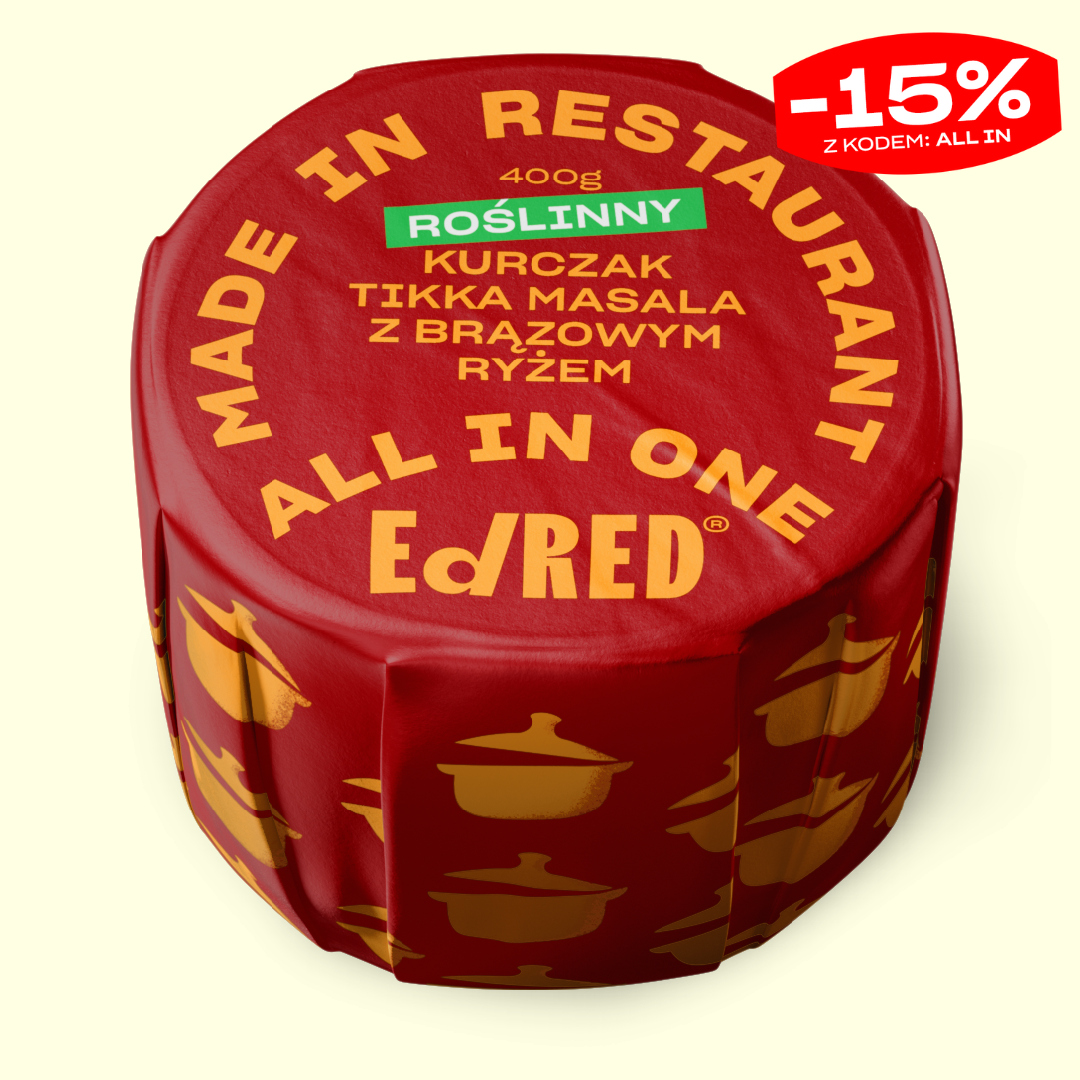 Roślinny kurczak tikka masala z brązowym ryżem